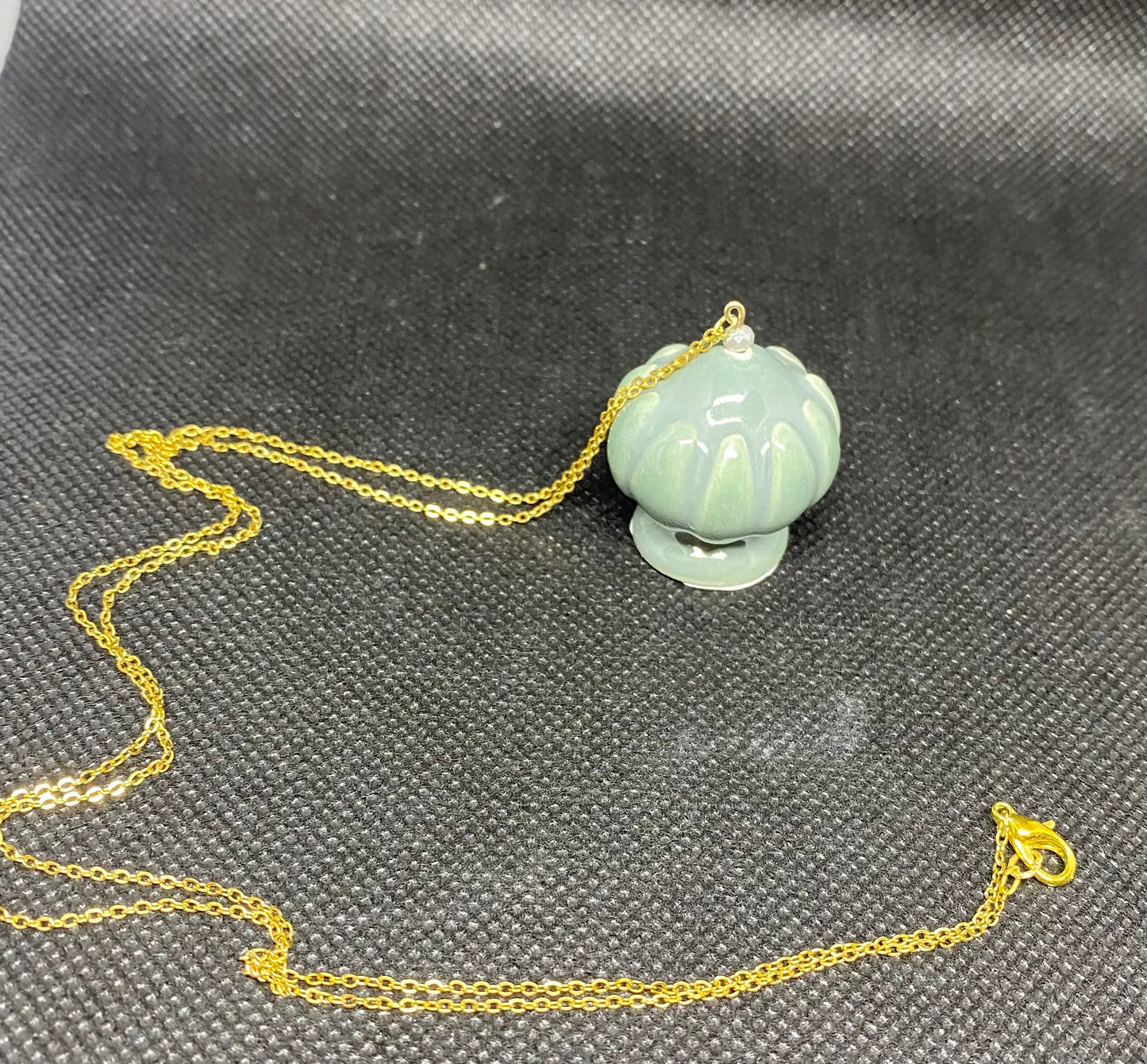 Collana pumo fiore verde